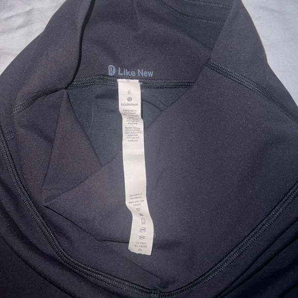 Lululemon wunder train shorts size 6 with 6 inch inseam in black - Picture 2 of 7